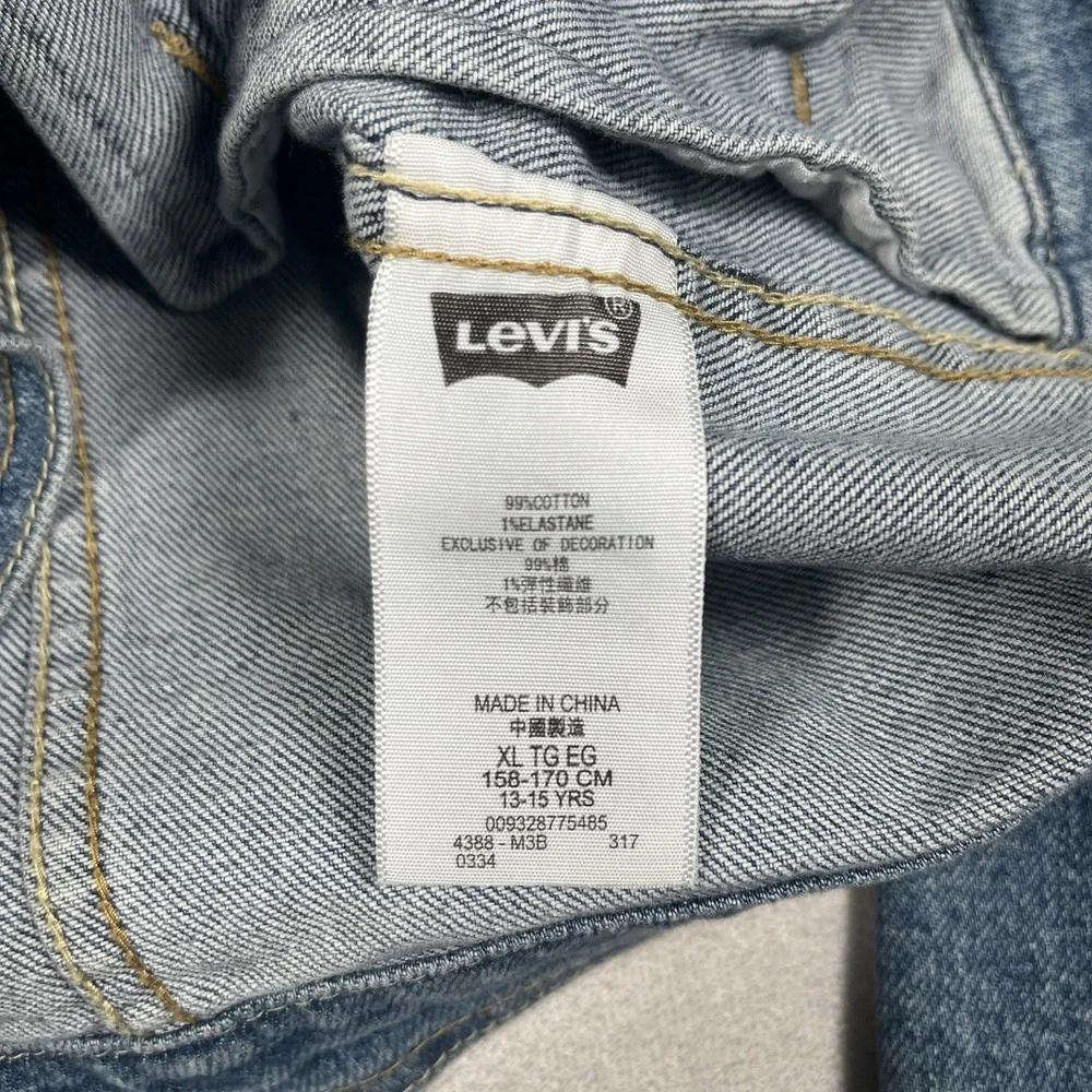 NWT-Levi's Girls' Med Wash Cotton Denim Button-Front Trucker Jacket XL 13-15 Yrs